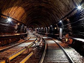 合肥到武漢的鐵路隧道(上海局管內)